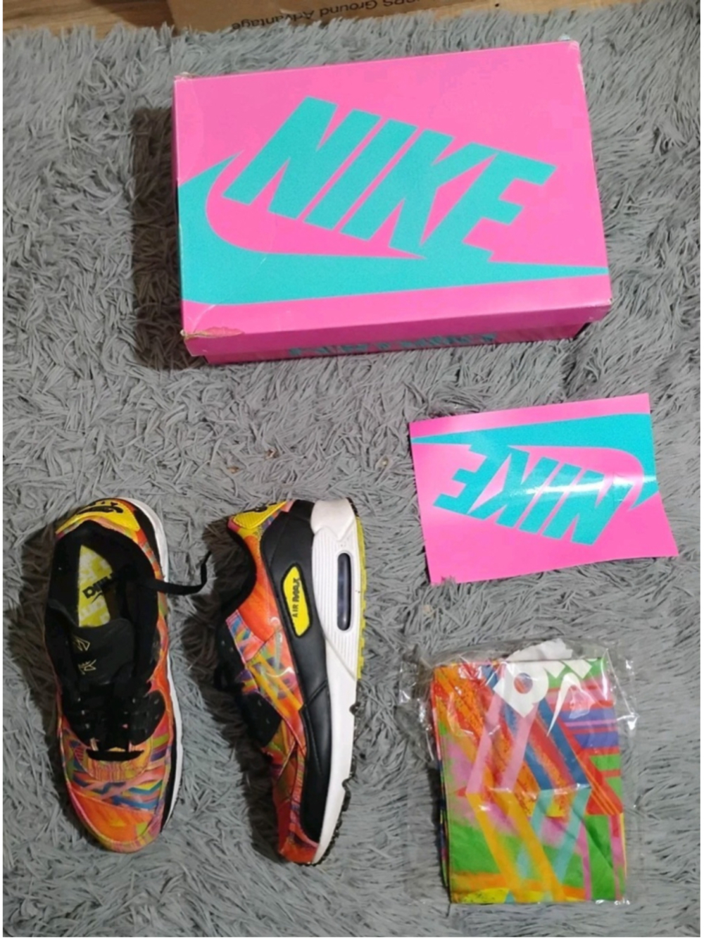 Nike Air Max 90 Familia Latino Heritage Mens Size 9.5 Women 11 Shoes DJ4703900